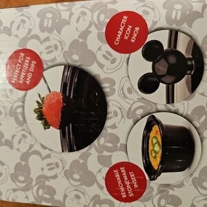 Disney Mickey Mouse Mini Crock Pot